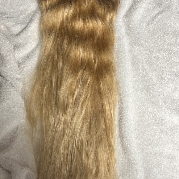 Clip-in Hair Extensions - Picture 5 of 5